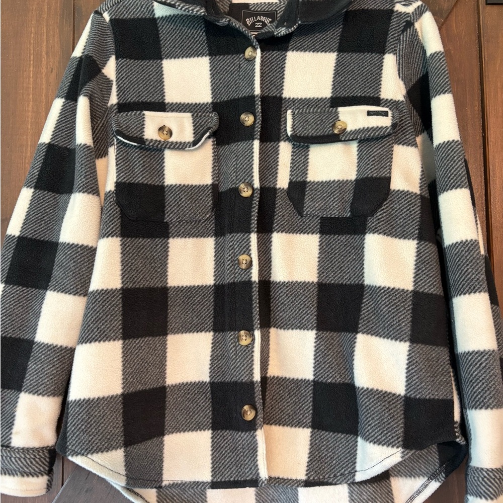 Billabong Women’s Plaid Jacket in Black and White (3/$20)